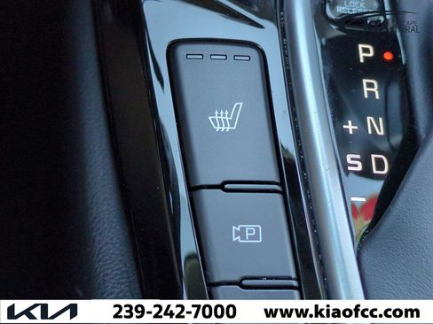 Certified 2024 Kia Seltos X-Line image 22