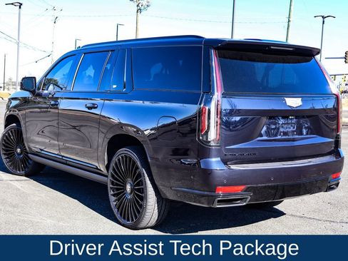 Used 2021 Cadillac Escalade ESV Sport Platinum w/ LPO, ONYX Package image 5