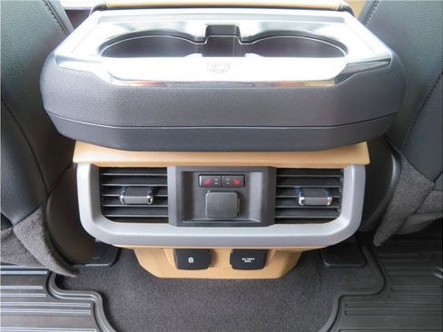 Used 2023 Ford F150 4x4 SuperCrew image 10