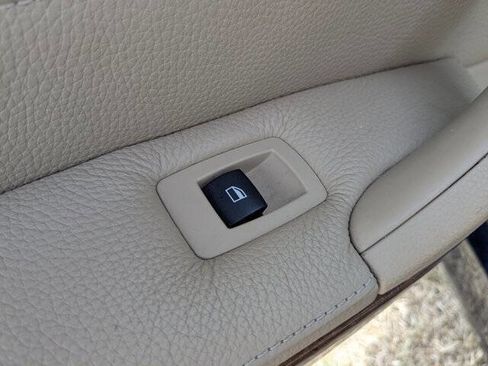 Used 2007 BMW 328xi Sedan image 28