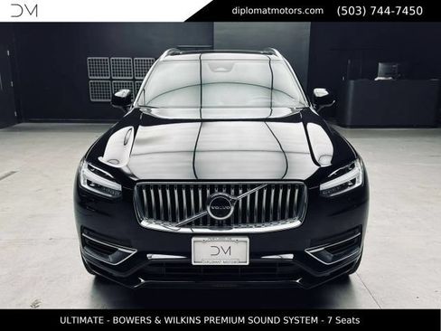 Used 2024 Volvo XC90 T8 Ultimate AWD/4WD image 11