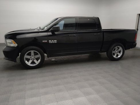 Used 2014 RAM 1500 Express RWD image 2