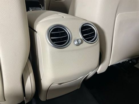 Used 2016 Mercedes-Benz GLC 300 4MATIC image 25