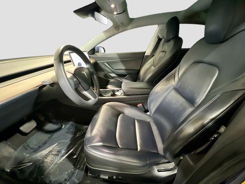Used 2020 Tesla Model 3 Standard Range Plus image 15