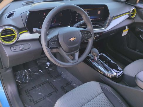 New 2026 Chevrolet Trax LT FWD image 12