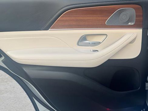 Used 2024 Mercedes-Benz GLE 350 4MATIC image 23