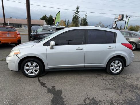 Used 2009 Nissan Versa 1.8 S image 2