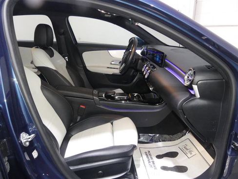 Used 2021 Mercedes-Benz A 220 4MATIC image 23