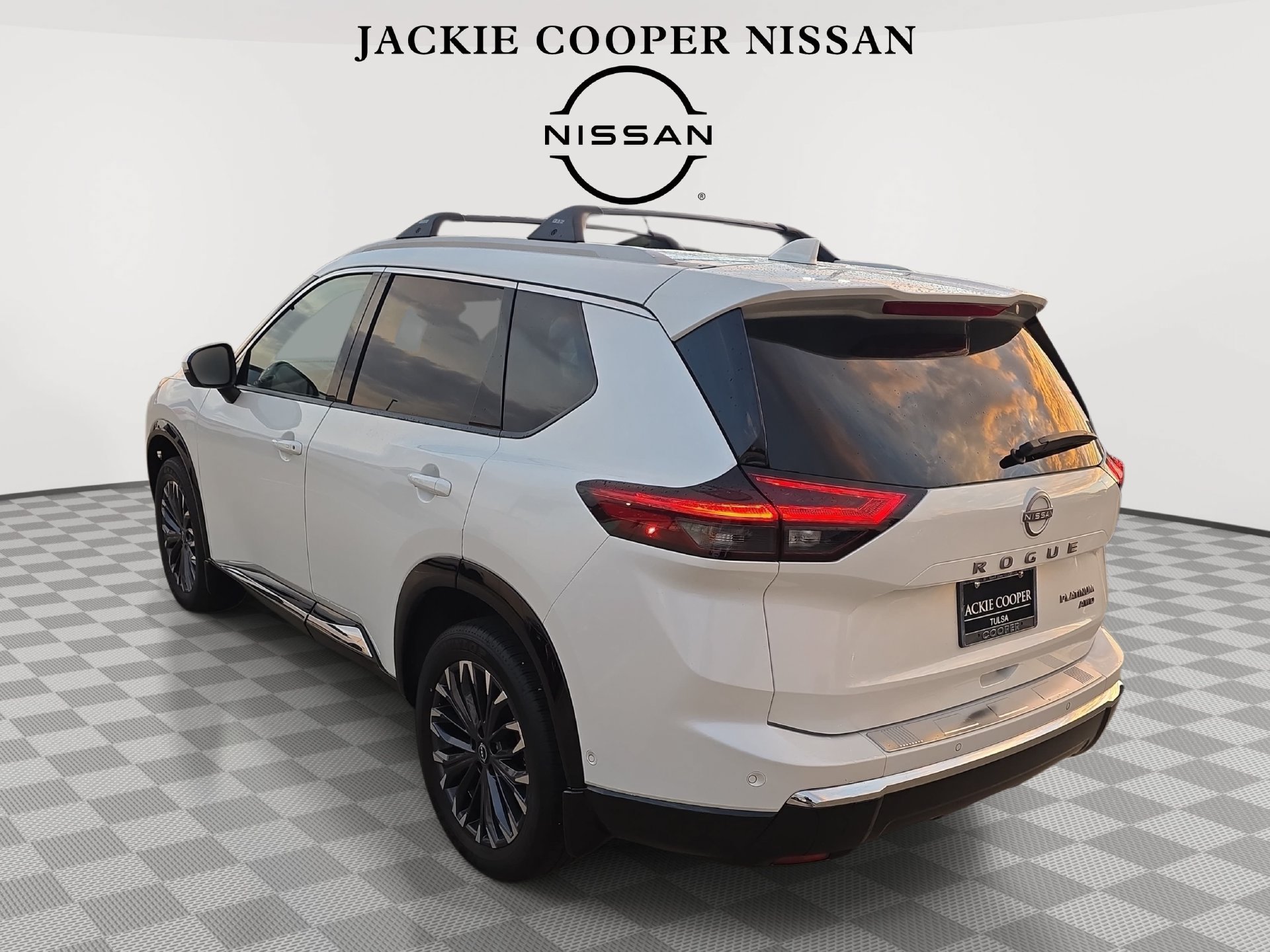Used 2026 Nissan Rogue Platinum w/ Platinum Premium Package AWD/4WD image 7