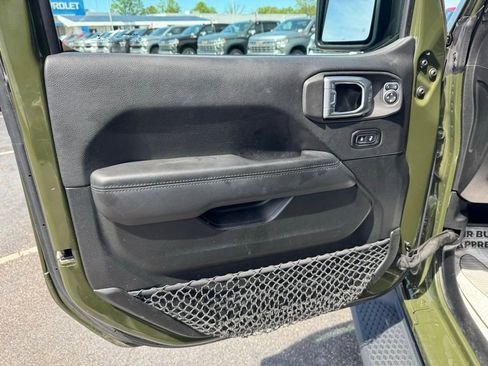 Used 2021 Jeep Wrangler Unlimited Sahara AWD/4WD image 12
