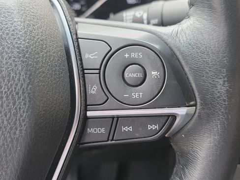Used 2022 Toyota Avalon XLE FWD image 23