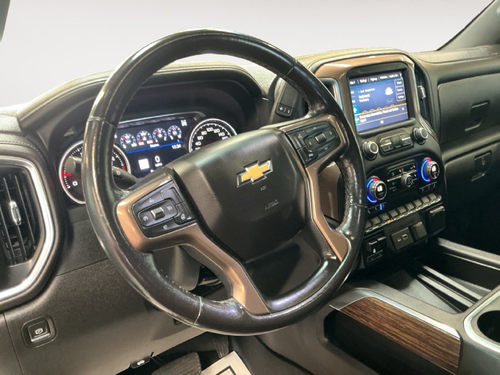 Used 2022 Chevrolet Silverado 3500 High Country AWD/4WD image 19