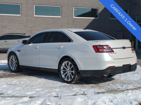 Used 2018 Ford Taurus Limited w/ Driver Assist Package image 5