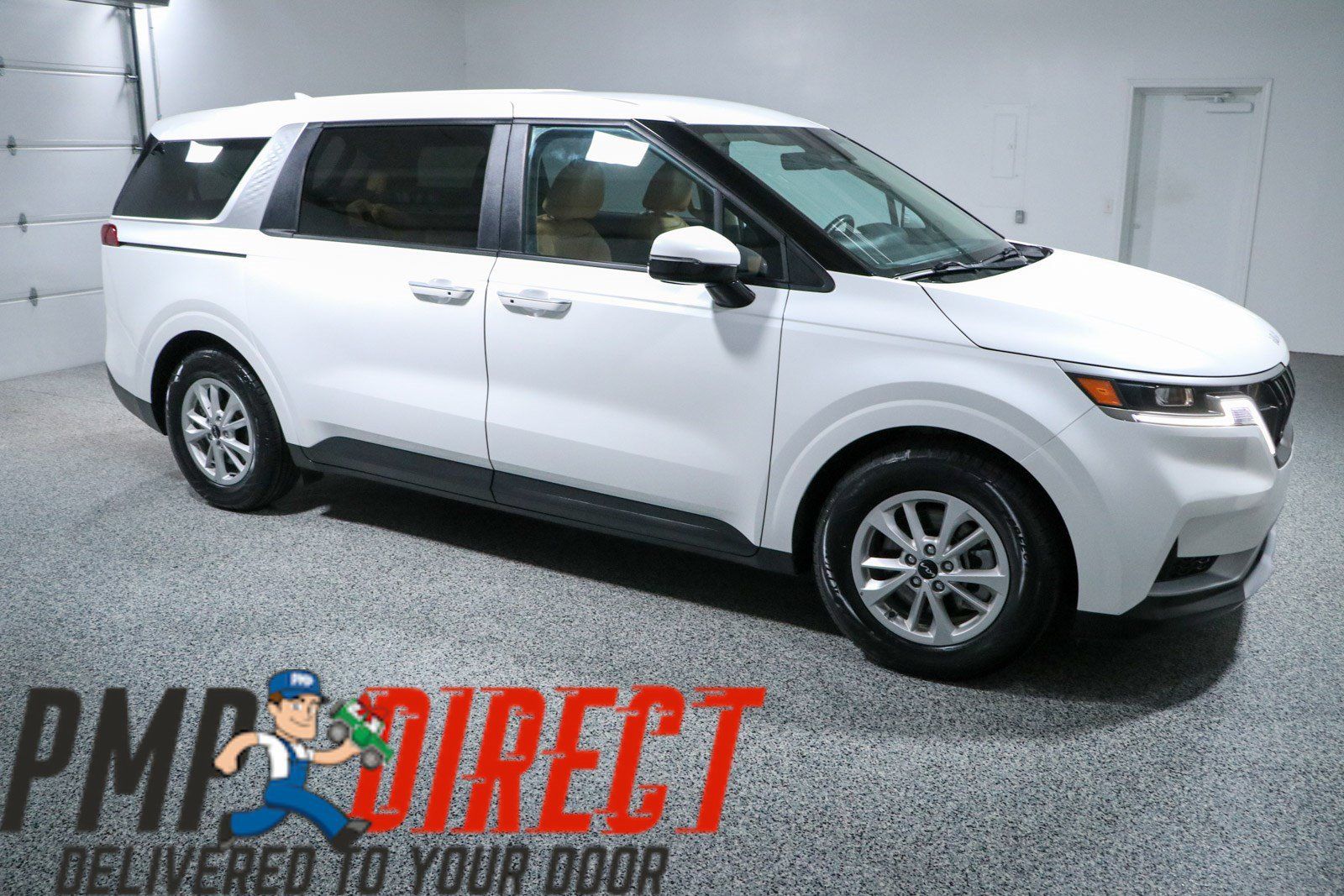 Used 2024 Kia Carnival LX FWD image 6