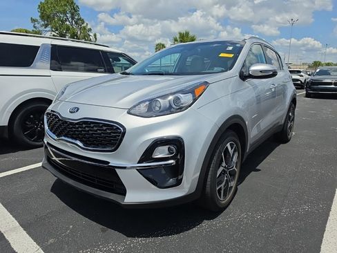 Used 2020 Kia Sportage EX FWD image 3