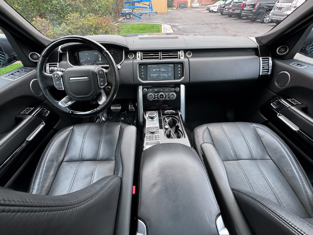 Used 2016 Land Rover Range Rover Supercharged AWD/4WD image 36