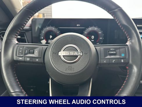 Used 2025 Nissan Kicks SR w/ SR Premium Package FWD image 26