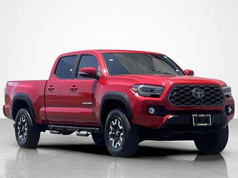 Certified 2022 Toyota Tacoma TRD Off-Road w/ TRD Premium Off Road Package AWD/4WD image 7