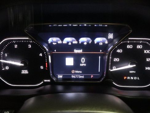 Used 2022 GMC Sierra 3500 Denali w/ Denali Black Diamond Edition AWD/4WD image 48