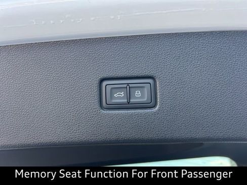 New 2026 Audi SQ8 Prestige image 36