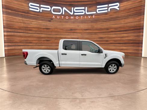 Used 2022 Ford F150 XLT w/ Trailer Tow Package image 5