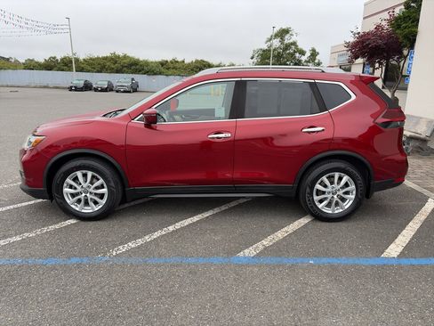 Used 2019 Nissan Rogue SV FWD image 29