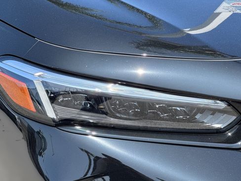 Used 2025 Honda Civic Sport Touring image 10
