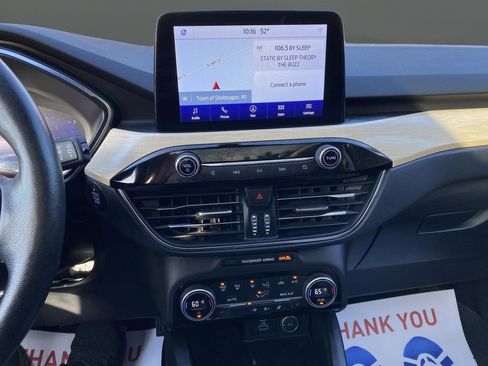 Used 2021 Ford Escape Titanium w/ Titanium Elite Package image 9