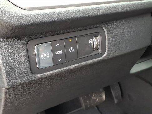 New 2026 Chevrolet Traverse LT w/ Enhanced Driving Package FWD image 15