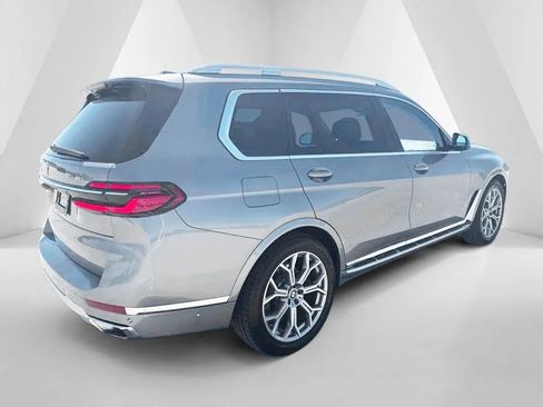 Used 2024 BMW X7 xDrive40i AWD/4WD image 7