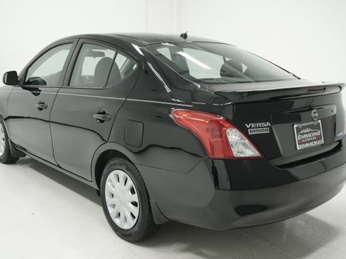 Used 2014 Nissan Versa S Plus image 5