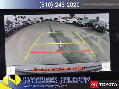 Used 2023 Toyota Highlander Limited image 35