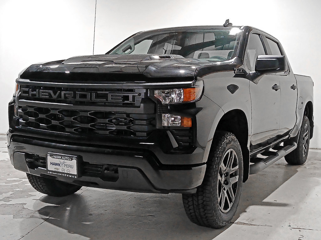 Used 2026 Chevrolet Silverado 1500 Custom Trail Boss w/ Turbomax Blackout Package AWD/4WD image 3