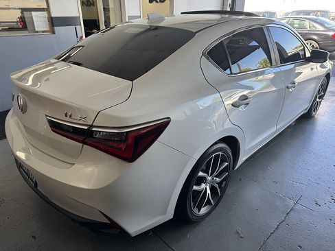 Used 2022 Acura ILX w/ Premium Package FWD image 4