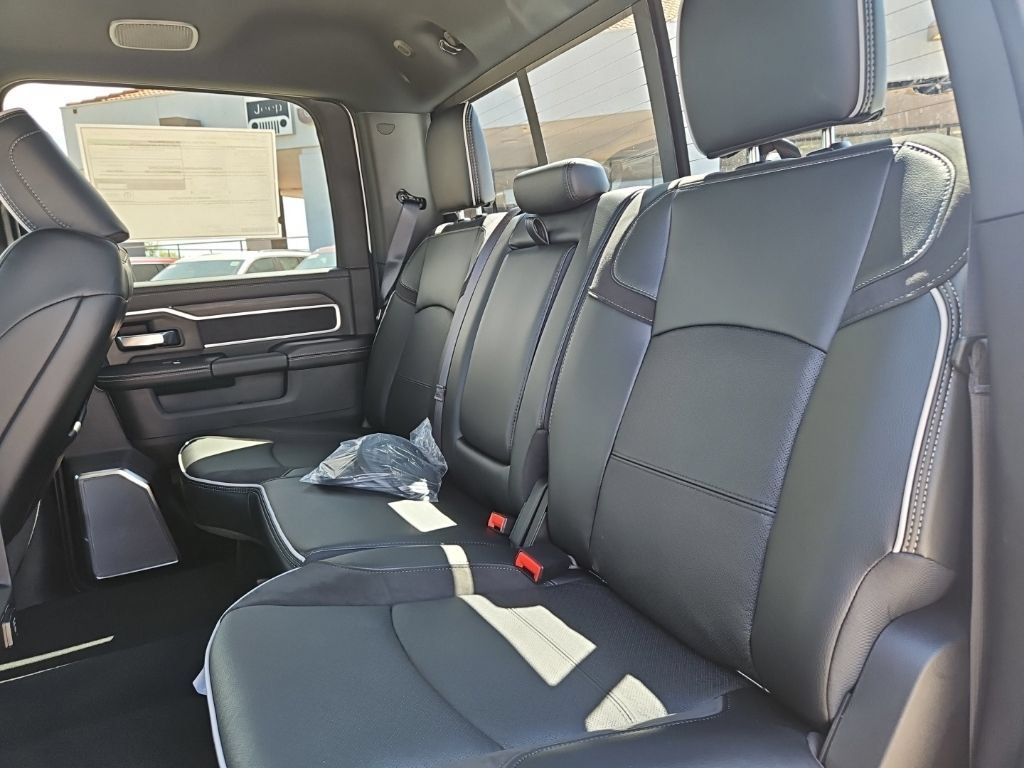New 2026 RAM 2500 Laramie w/ Night Edition AWD/4WD image 22