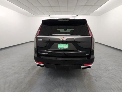 Used 2024 Cadillac Escalade ESV Premium Luxury w/ Performance Package image 7