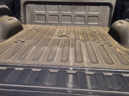 New 2026 RAM 2500 Laramie AWD/4WD image 24