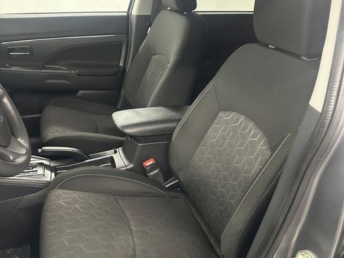 Used 2020 Mitsubishi Outlander Sport ES FWD image 12