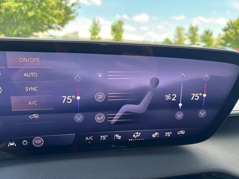 New 2026 Buick Enclave Sport Touring w/ Power Package FWD image 33