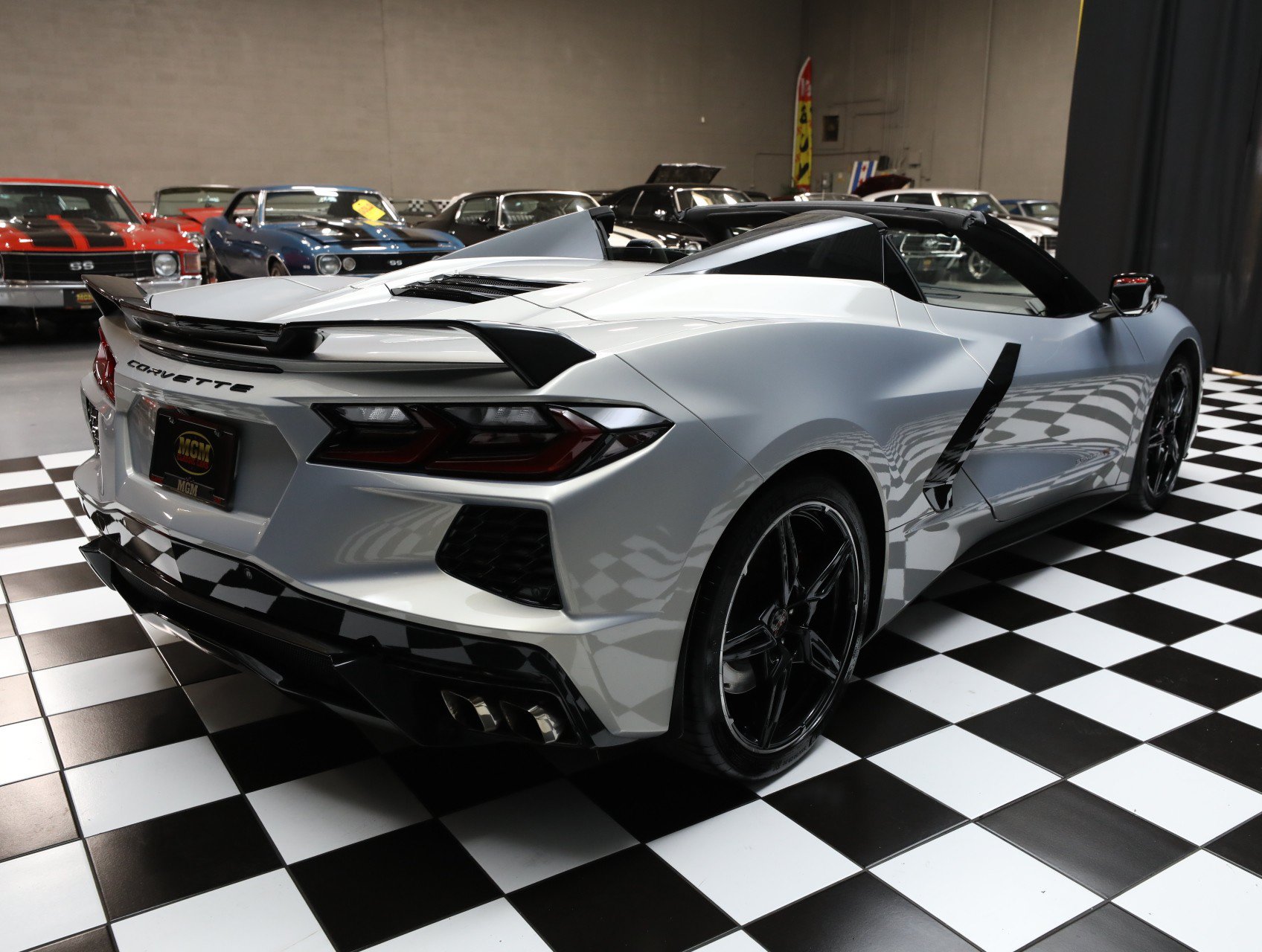 Used 2021 Chevrolet Corvette Stingray Premium Conv w/ Z51 Performance Package RWD image 48