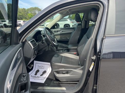 Used 2022 Volkswagen Atlas SEL R-Line AWD/4WD image 27
