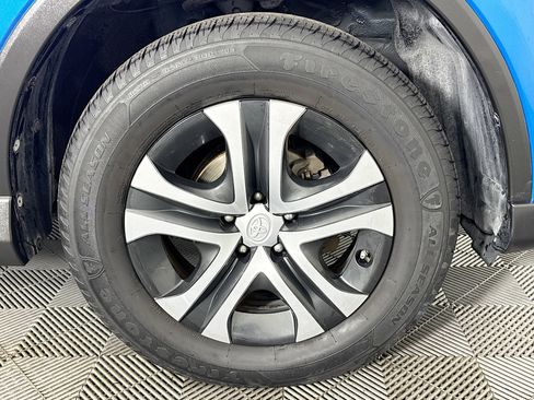 Used 2017 Toyota RAV4 LE image 30