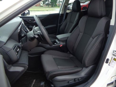 Certified 2025 Subaru Outback Premium AWD/4WD image 17