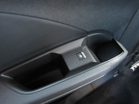 Used 2022 Audi Q4 e-tron Premium Plus w/ Premium Plus image 33