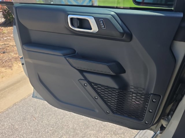 Used 2025 Ford Bronco Outer Banks AWD/4WD image 27