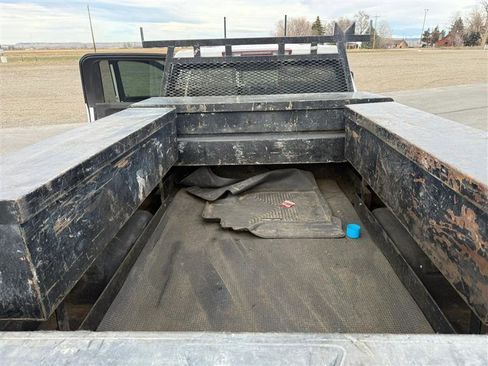 Used 2021 Chevrolet Silverado 2500 LT w/ Convenience Package image 16