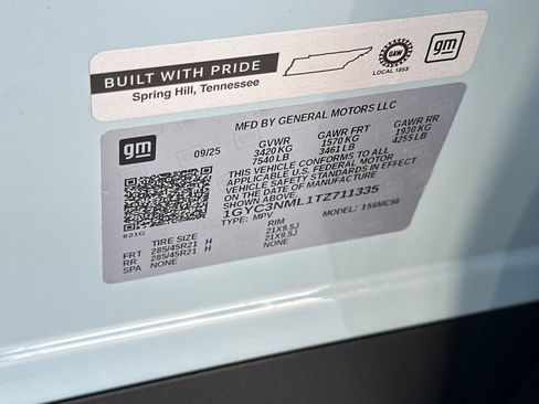 New 2026 Cadillac Vistiq Sport w/ LPO, Floor Liner Package image 27