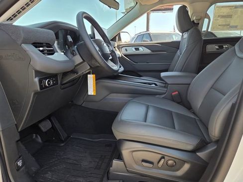 New 2026 Ford Explorer Active image 40