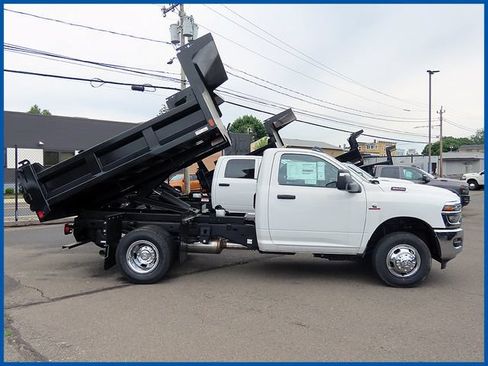 New 2026 RAM 3500 Tradesman w/ Chrome Appearance Group A AWD/4WD image 2