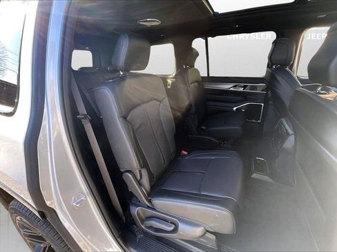 New 2026 Jeep Grand Wagoneer Limited AWD/4WD image 23
